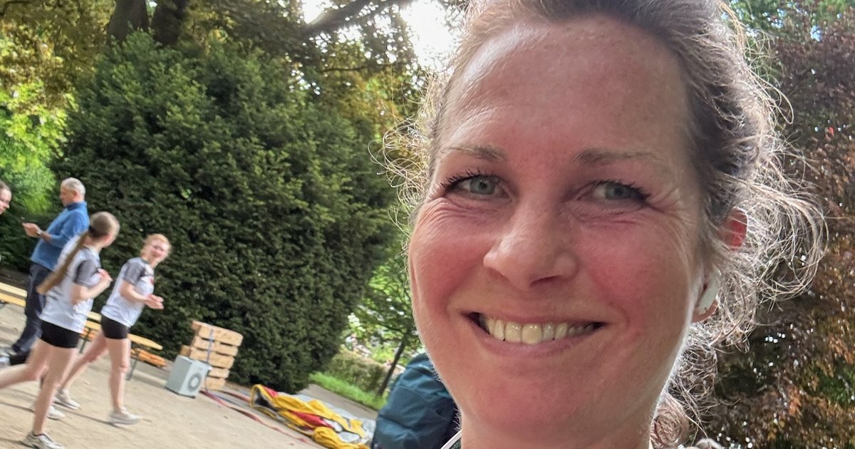 Läufer beim Bergedorfer Citylauf vor dem Schloss Bergedorf